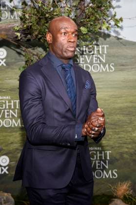 abb: Steve Toussaint zu Gast auf dem schwarzen Teppich bei der Kinostart der Weltpremiere von HBO Max A Knight of the Seven Kingdoms der US amerikanischen Fantasyserie im Zoo Palaast am 13.01.2025 in Berlin Berlin Deutschland