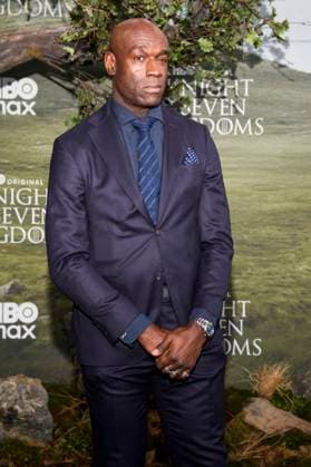 abb: Steve Toussaint zu Gast auf dem schwarzen Teppich bei der Kinostart der Weltpremiere von HBO Max A Knight of the Seven Kingdoms der US amerikanischen Fantasyserie im Zoo Palaast am 13.01.2025 in Berlin Berlin Deutschland