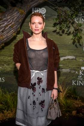 abb: Karoline Herfurth zu Gast auf dem schwarzen Teppich bei der Kinostart der Weltpremiere von HBO Max A Knight of the Seven Kingdoms der US amerikanischen Fantasyserie im Zoo Palaast am 13.01.2025 in Berlin Berlin Deutschland