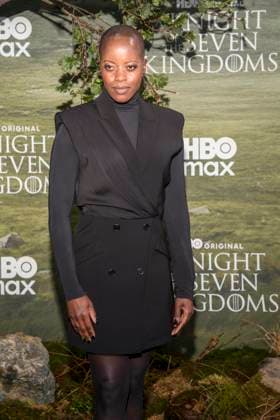 abb: Florence Kasumba zu Gast auf dem schwarzen Teppich bei der Kinostart der Weltpremiere von HBO Max A Knight of the Seven Kingdoms der US amerikanischen Fantasyserie im Zoo Palaast am 13.01.2025 in Berlin Berlin Deutschland