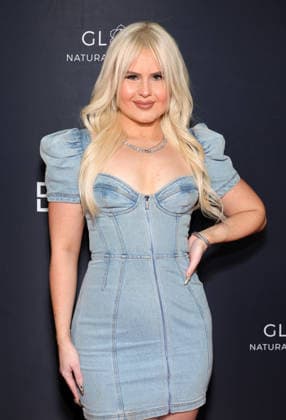 FilmHub & Siddhayatan Tirth productions present the Los Angeles red carpet premiere for the 4-Part docuseries Balance: A Perimenopause Journey at Pacific Design Centre Featuring: Ashlee Keating Where: Los Angeles, California, United States When: 13 Jan 2026 Credit: Faye s Vision Cover Images EDITORIAL USE ONLY. NOT FOR USE BY NEWSPAPERS BASED IN THE UK. Copyright: xx coverimg55381303