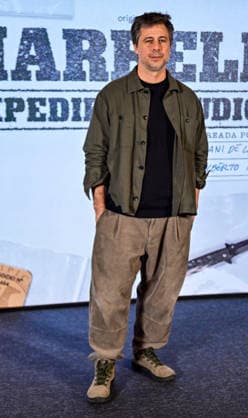 January 14, 2026, Madrid, Madrid, SPAIN: Photocall with actors Natalia de Molina, Hugo Silva, and Manuela Calle; creator and director Dani de la Torre; journalists Arturo Lezcano and Nacho Carretero, whose original idea inspired the series; and executive producers Fran AraoÂºjo (Movistar Plus+) and Pepe Ripoll Madrid SPAIN - ZUMAz108 20260114_znp_z108_001 Copyright: xRichardxZubelzux