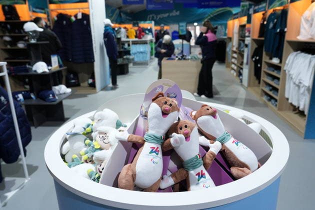 Milan, Megastore in Piazza Duomo for the Milan Cortina 2026 Winter Olympics and Paralympics, with the sale of gadgets and clothing and advertising - Milan Cortina 2026 Winter Olympic Games  Copyright: xDuilioxPiaggesix xipa-agency.netx xDuilioxPiaggesix IPA_Agency_IPA70053787
