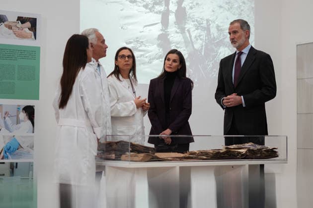 Entertainment Bilder des Tages King Felipe VI and Queen Letizia, during a visit to the project Salvem les fotos Photos UPV Recovering Memories , on January 14, 2026, in Valencia, Valencian Community Spain The project organized by the Polytechnic University of Valencia seeks to recover the photographs and memories of the families affected by the dana in 2024 14 JANUARY 2026 Valencia, Valencian Community Valencia, Valencian Community Spain  Copyright: xJorgexGilx 7218777