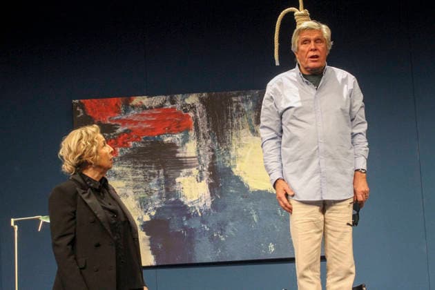 abb: Michaela May spielt die Ehefrau Maud mit Sigmar Solbach in der Rolle des Ehemann Julian Darsteller Schauspieler bei der Fotoprobe Szene zum Theaterstueck Der Abschiedsbrief von Audrey Schebat auf der Buehne der Komoedie Winterhuder Faehrhaus am 14.01.2016 in Hamburg Hamburg Deutschland