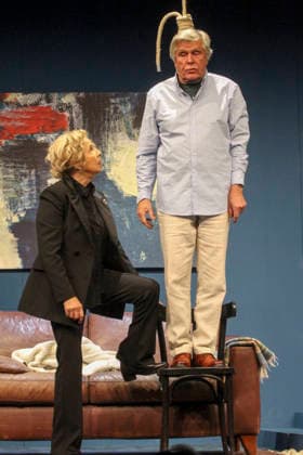 abb: Michaela May spielt die Ehefrau Maud mit Sigmar Solbach in der Rolle des Ehemann Julian Darsteller Schauspieler bei der Fotoprobe Szene zum Theaterstueck Der Abschiedsbrief von Audrey Schebat auf der Buehne der Komoedie Winterhuder Faehrhaus am 14.01.2016 in Hamburg Hamburg Deutschland
