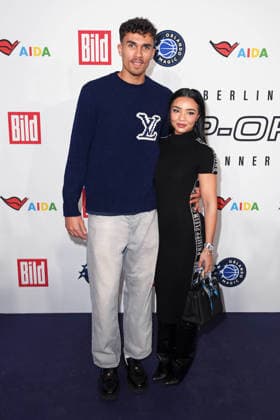 Tristan da Silva (Orlando Magic basketball player) mit Freundin Gabrielle Wright bei der Ankunft zum NBA TIP-OFF-DINNER im Axel Springer Hochhaus in Berlin am 14.01.2026