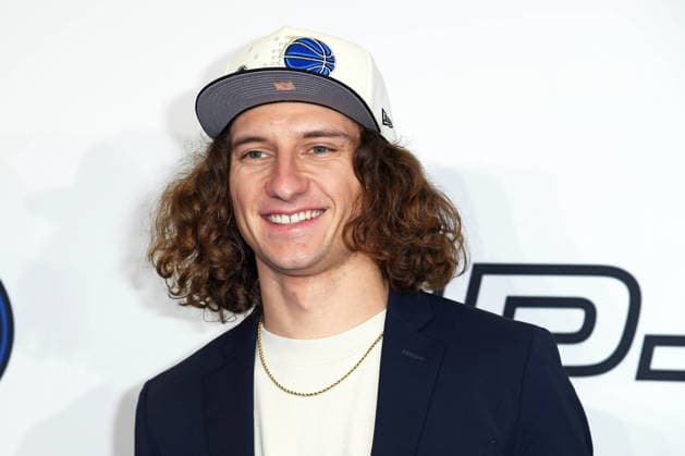Zac Ryan aka Zac XCVIII bei der Ankunft zum NBA TIP-OFF-DINNER im Axel Springer Hochhaus in Berlin am 14.01.2026