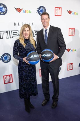 NBA Tip-Off Dinner Axel Springer Heather Hoytink US-amerikanische Managerin, die seit Januar 2026 als Senior Vice President (SVP) und Chief Commercial Officer für den Bereich US Away From Home Beverages bei PepsiCo Und Begleitung Tip - off Dinner Der Axel Springer Verlag lädt anläßlich des NBA Spiels am 15.01. zu einem Dinner ins Verlagshaus in Berlin Copyright: xEventpressxFuhrx