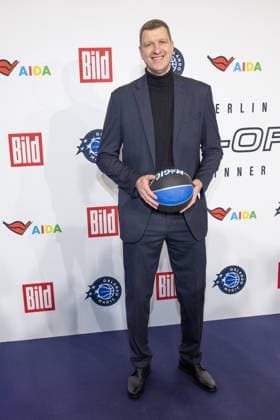 NBA Tip-Off Dinner Axel Springer Patrick Femerling Tip - off Dinner Der Axel Springer Verlag lädt anläßlich des NBA Spiels am 15.01. zu einem Dinner ins Verlagshaus in Berlin Copyright: xEventpressxFuhrx