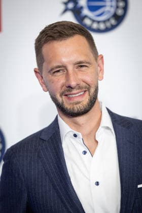NBA Tip-Off Dinner Axel Springer Ryan DeVos Member DeVos Family s Orlando Magic Leadership Council Ryan DeVos Tip - off Dinner Der Axel Springer Verlag lädt anläßlich des NBA Spiels am 15.01. zu einem Dinner ins Verlagshaus in Berlin Copyright: xEventpressxFuhrx