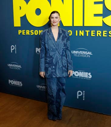 Vic Michaelis arrives on the red carpet for Peacock s Ponies New York premiere at Whitby Hotel on Wednesday, January 14, 2026 in New York City.  NYP20260114115 JOHNxANGELILLO