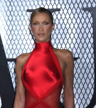 January 14, 2026, New York, Ny, United States: Bella Hadid attends FX s The Beauty Red Carpet Premiere. Held at MoMA The Museum of Modern Art in New York. Zuma Press January 14, 2026. New York United States - ZUMAp281 20260114_zea_p281_017 Copyright: xPhotoxImagexPressx