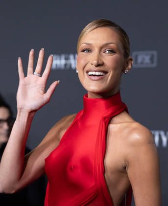 Arrivals for the New York series premiere of FX s The Beauty Featuring: Bella Hadid Where: New York, New York, United States When: 14 Jan 2026 Credit: Janet Mayer INSTARimages.com EDITORIAL USE ONLY. NOT FOR USE BY NEWSPAPERS BASED IN THE UK. Copyright: xx instar55383459