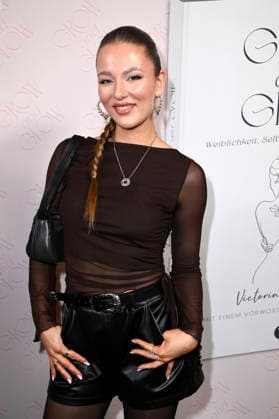 Joelina Drews beim Launch des Buches Grow & Glow von Victoria Jancke im The Visit Coffee, Roastery & Eatery Kudamm. Berlin, 14.01.2026