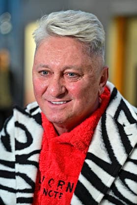 RTL - Dschungelcamp 2026. Hubert Fella anläßlich der Abreise der Kandidaten der RTL - Sendung Ich bin ein Star - holt mich hier raus zum Dschungel-Camp 2026 in Australien am 15.01.2026 auf dem Flughafen Frankfurt Main. 20260115MWI098534