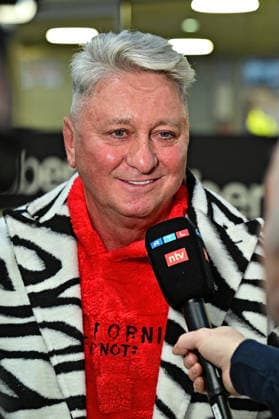 RTL - Dschungelcamp 2026. Hubert Fella anläßlich der Abreise der Kandidaten der RTL - Sendung Ich bin ein Star - holt mich hier raus zum Dschungel-Camp 2026 in Australien am 15.01.2026 auf dem Flughafen Frankfurt Main. 20260115MWI098568