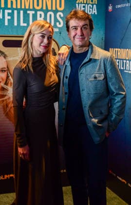 January 15, 2026, Madrid, Madrid, SPAIN: Photocall at the VIP premiere of the stage play Un Matrimonio Sin Filtros, held at Teatro Maravillas. Actors, guests, and cultural figures pose for the media during the opening night of this comedy production. In the image Marta Hazas and Javier Veiga Madrid SPAIN - ZUMAz108 20260115_znp_z108_069 Copyright: xRichardxZubelzux
