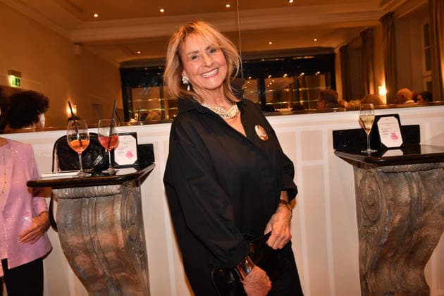 Diana Körner Premiere Wer schießt auf Frau Hummel? Komödie im Hotel Bayerischen Hof München 15. Januar 2026