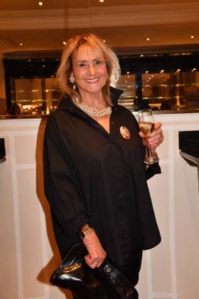 Diana Körner Premiere Wer schießt auf Frau Hummel? Komödie im Hotel Bayerischen Hof München 15. Januar 2026