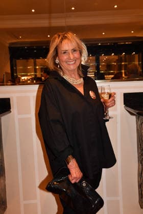 Diana Körner Premiere Wer schießt auf Frau Hummel? Komödie im Hotel Bayerischen Hof München 15. Januar 2026