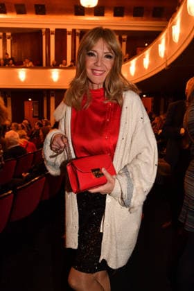 Cornelia Corba Premiere Wer schießt auf Frau Hummel? Komödie im Hotel Bayerischen Hof München 15. Januar 2026
