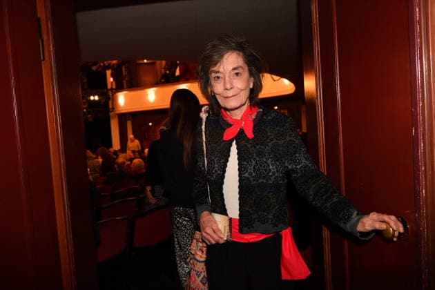 Irene Clarin Premiere Wer schießt auf Frau Hummel? Komödie im Hotel Bayerischen Hof München 15. Januar 2026