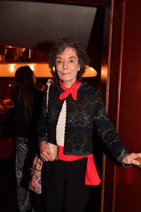 Irene Clarin Premiere Wer schießt auf Frau Hummel? Komödie im Hotel Bayerischen Hof München 15. Januar 2026