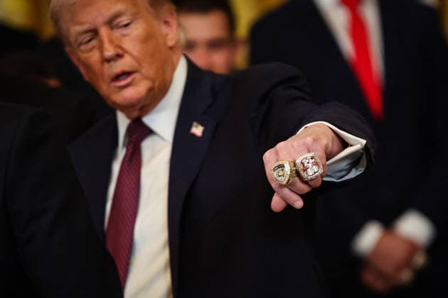 DC: President Trump honors the 2025 Stanley Cup Champions the Florida Panthers U.S. President Donald Trump shows off the 2025 and 2024 Stanley Cup Championship rings presented to him during an event honoring the 2025 Stanley Cup Champions, The Florida Panthers, in the East Room of the White House on January 15, 2026 in Washington, D.C. (Photo by Samuel Corum Pool ABACAPRESS.COM) Washington DC United States  Copyright: xPool ABACAx