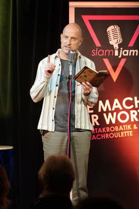 Marc Brae tritt beim Slam Jam im Büttelborner Cafe Extra auf - Büttelborn 15.01.2026: Slam Jam im Cafe Extra