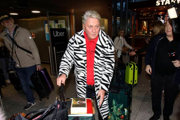 Hubert Fella bei der Abreise der Dschungelcamp-Kandidaten der RTL Reality-TV-Show Ich bin ein Star - holt mich hier raus nach Australien auf dem Flughafen Frankfurt am Main. Frankfurt, 15.01.2026