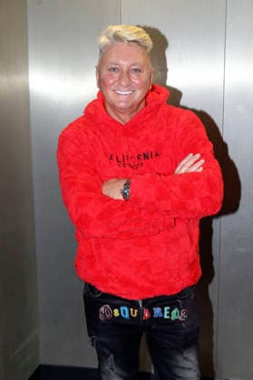 Hubert Fella bei der Abreise der Dschungelcamp-Kandidaten der RTL Reality-TV-Show Ich bin ein Star - holt mich hier raus nach Australien auf dem Flughafen Frankfurt am Main. Frankfurt, 15.01.2026