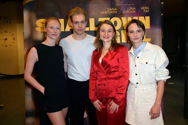 Dana Herfurth, Campbell Caspary, Hille Norden und Luna Jordan bei der Premiere des Kinofilms Smalltown Girl im Kino in der Kulturbrauerei. Berlin, 15.01.2026