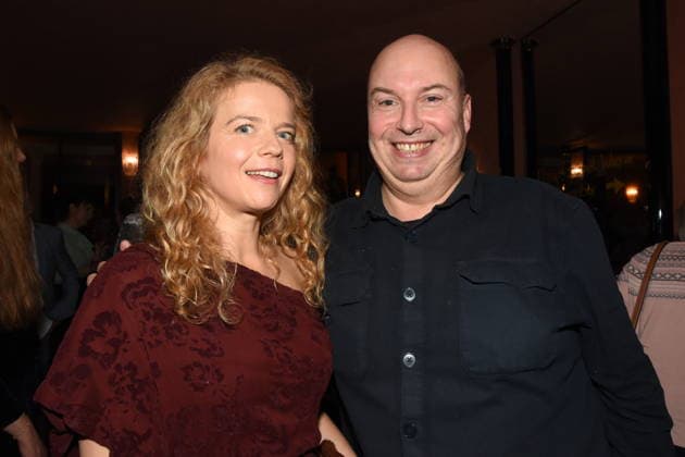 Julia Uttendorfer Schauspielerin Guenther Brenner Schauspieler Muenchen 15 01 2026 Komoedie im Bayerischen Hof Premiere Wer schiesst auf Frau Hummel Foto Bernd Muenchen Muenchen