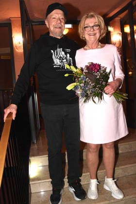 Darsteller Dirk Galuba, Schauspieler Saskia Vester, Schauspielerin Muenchen 15 01 2026 Komoedie im Bayerischen Hof Premiere Wer schiesst auf Frau Hummel Foto Bernd Muenchen Muenchen