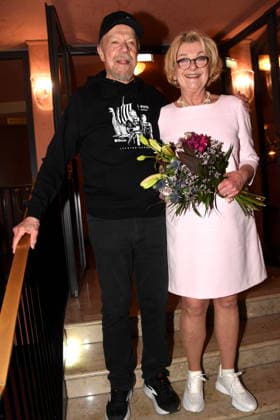 Darsteller Dirk Galuba, Schauspieler Saskia Vester, Schauspielerin Muenchen 15 01 2026 Komoedie im Bayerischen Hof Premiere Wer schiesst auf Frau Hummel Foto Bernd Muenchen Muenchen