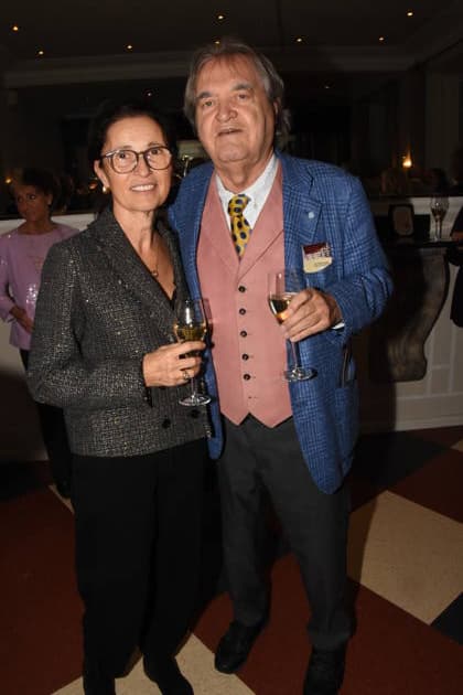 Silvia Adami Helmut Markwort Medienunternehmer Muenchen 15 01 2026 Komoedie im Bayerischen Hof Premiere Wer schiesst auf Frau Hummel Foto Bernd Muenchen Muenchen