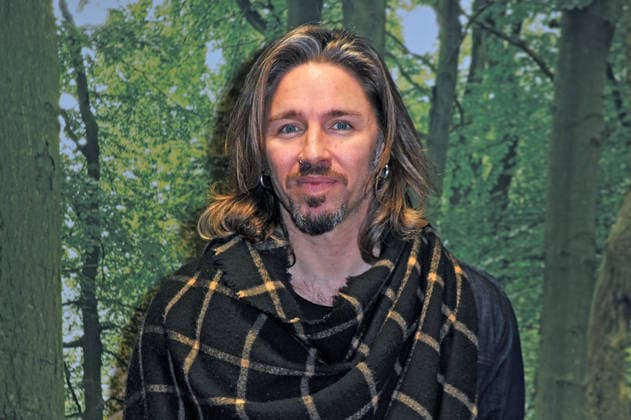 RTL - Dschungelcamp 2026. Gil Ofarim anläßlich der Abreise der Kandidaten der RTL - Sendung Ich bin ein Star - holt mich hier raus zum Dschungel-Camp 2026 in Australien am 16.01.2026 auf dem Flughafen Frankfurt Main. 20260116MWI099022