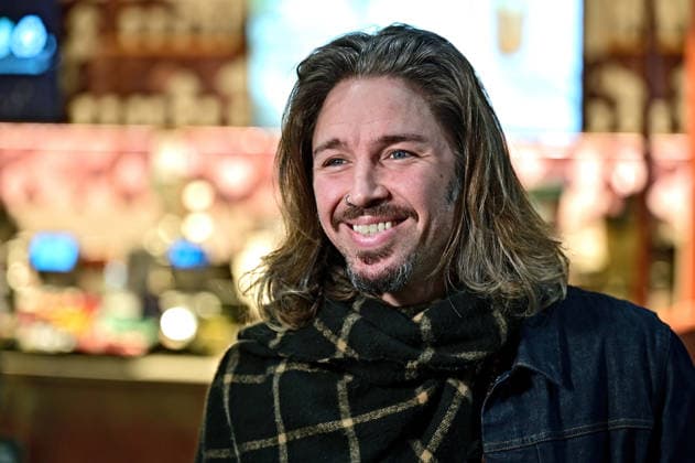 RTL - Dschungelcamp 2026. Gil Ofarim anläßlich der Abreise der Kandidaten der RTL - Sendung Ich bin ein Star - holt mich hier raus zum Dschungel-Camp 2026 in Australien am 16.01.2026 auf dem Flughafen Frankfurt Main. 20260116MWI099411
