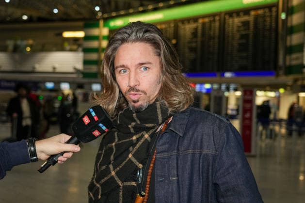 RTL Dschungelcamp - Frankfurt 2026. Gil Ofarim bei der Abreise zur RTL-Sendung Ich bin ein Star Holt mich hier raus. Dschungelcamp 2026 am Flughafen Frankfurt. Frankfurt Flughafen Hessen
