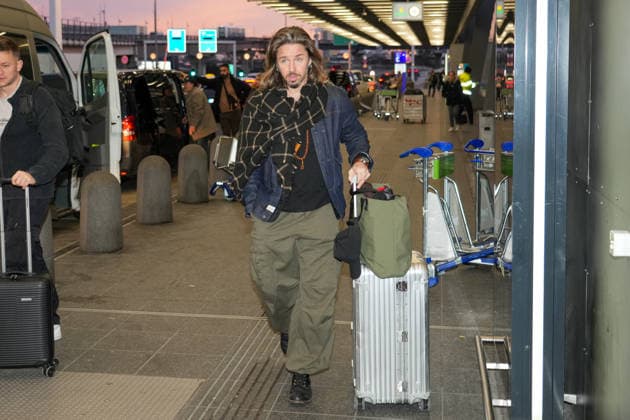 RTL Dschungelcamp - Frankfurt 2026. Gil Ofarim bei der Abreise zur RTL-Sendung Ich bin ein Star Holt mich hier raus. Dschungelcamp 2026 am Flughafen Frankfurt. Frankfurt Flughafen Hessen