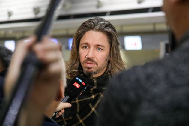 Abflug der Kandidaten der RTL-TV-Show ICH BIN EIN STAR HOLT MICH HIER RAUS Frankfurt Main, 16.01.2026 Gil Ofarim beim Abflug nach Australien ins RTL Dschungelcamp 2026 am Frankfurter Flughafen Hessen Deutschland Copyright: xMatthiasxGränzdörferx