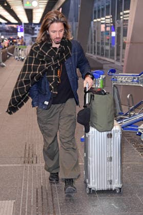 Gil Ofarim - Abflug der Kandidaten der RTL TV-Show ICH BIN EIN STAR, HOLT MICH HIER RAUS am Frankfurter Flughafen in Frankfurt am Main am 16.01.2026