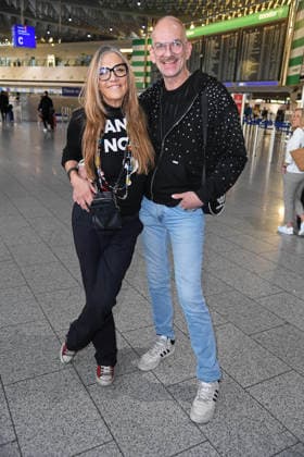 Nicole Belstler-Boettcher, Gloria Viagra - Abflug der Kandidaten der RTL TV-Show ICH BIN EIN STAR, HOLT MICH HIER RAUS am Frankfurter Flughafen in Frankfurt am Main am 16.01.2026