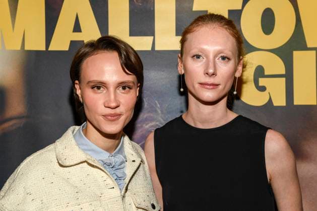 abb: Luna Jordan und Dana Herfurth zu Gast auf dem roten Teppich bei der Premiere des Kino Film SmallTown Girl im Kino in der Kulturbrauerei am 15.01.2026 Berlin Deutschland