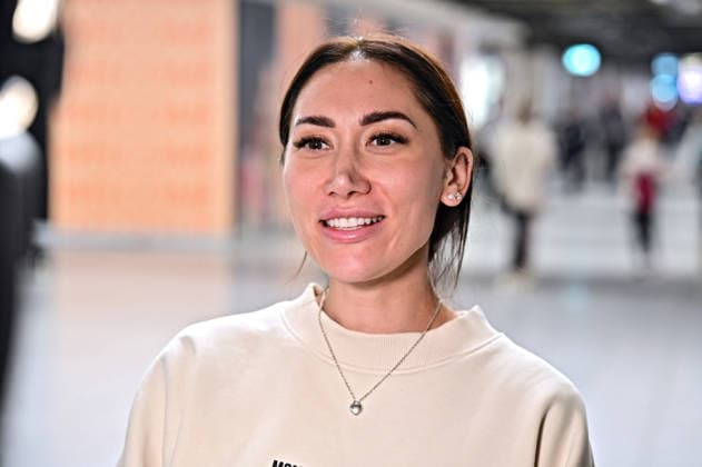 RTL - Dschungelcamp 2026. Samira Yavuz anläßlich der Abreise der Kandidaten der RTL - Sendung Ich bin ein Star - holt mich hier raus zum Dschungel-Camp 2026 in Australien am 16.01.2026 auf dem Flughafen Frankfurt Main. 20260116MWI100152