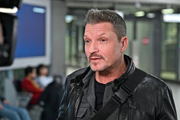 RTL - Dschungelcamp 2026. Hardy Krüger junior anläßlich der Abreise der Kandidaten der RTL - Sendung Ich bin ein Star - holt mich hier raus zum Dschungel-Camp 2026 in Australien am 16.01.2026 auf dem Flughafen Frankfurt Main. 20260116MWI100310