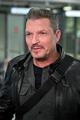 RTL - Dschungelcamp 2026. Hardy Krüger junior anläßlich der Abreise der Kandidaten der RTL - Sendung Ich bin ein Star - holt mich hier raus zum Dschungel-Camp 2026 in Australien am 16.01.2026 auf dem Flughafen Frankfurt Main. 20260116MWI100320