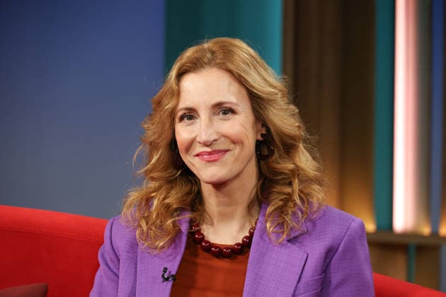 Ilka Petersen moderiert die Fernsehsendung DAS! Rote Sofa, eine Live-Talksendung des Norddeutschen Rundfunks, Fototermin am 16.1.2026 im Fernsehstudio des NDR in Hamburg Lokstedt
