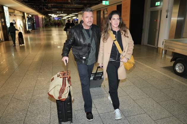RTL Dschungelcamp - Frankfurt 2026. Hardy Krüger jr. und seiner Ehefrau Alice bei der Abreise zur RTL-Sendung Ich bin ein Star – Holt mich hier raus . Dschungelcamp 2026 am Flughafen Frankfurt. Frankfurt Flughafen Hessen
